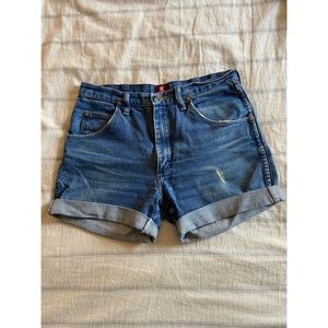 Wrangler, High-waisted jean shorts, size 31